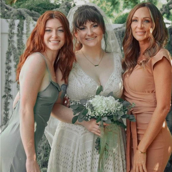 Meet your Posher, Amy - Picture 1 of 1